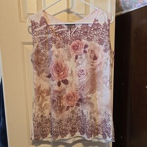 Rose Patterned Sleeveless Blouse